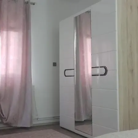 Homestay Haq House